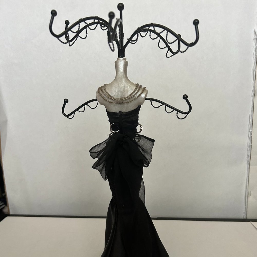 Breakfast at Tiffany's Necklace Bracelet Earring Jewelry Stand Necklace Holder - Picture 3 of 15